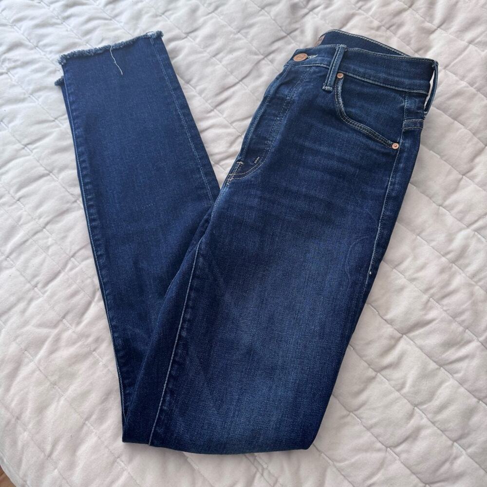 Mother Denim The Stunner Zip Two Step Fray Jeans in Holding Hands Size 24